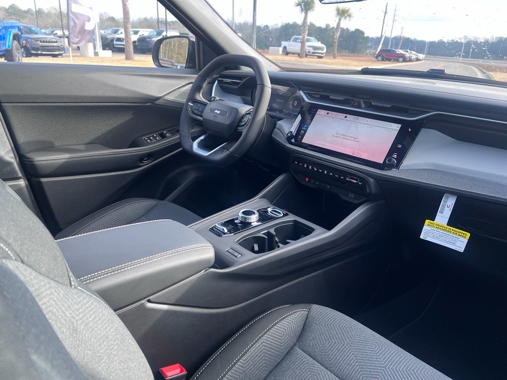 2026 Jeep Cherokee CHEROKEE LAREDO 4X4