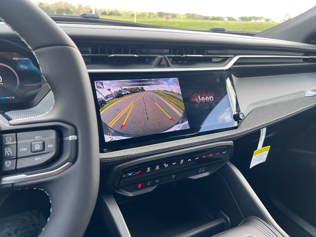 2026 Jeep Cherokee CHEROKEE LAREDO 4X4