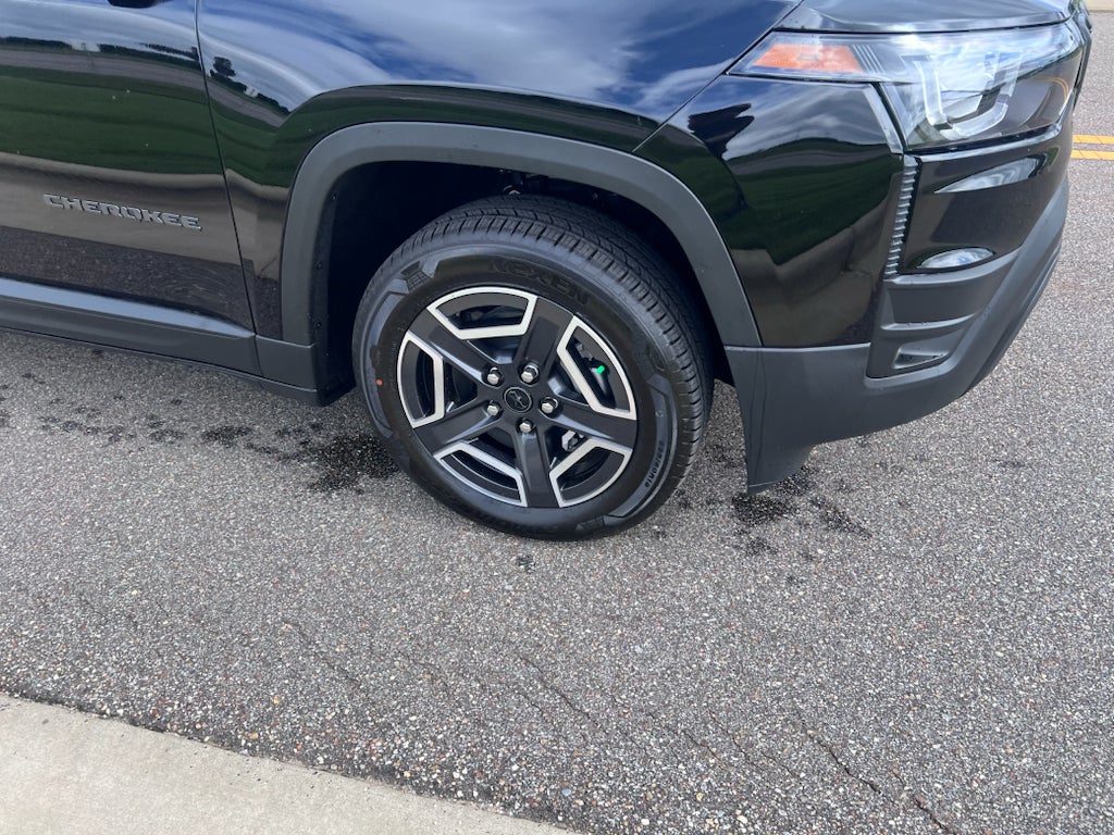 2026 Jeep Cherokee CHEROKEE LAREDO 4X4