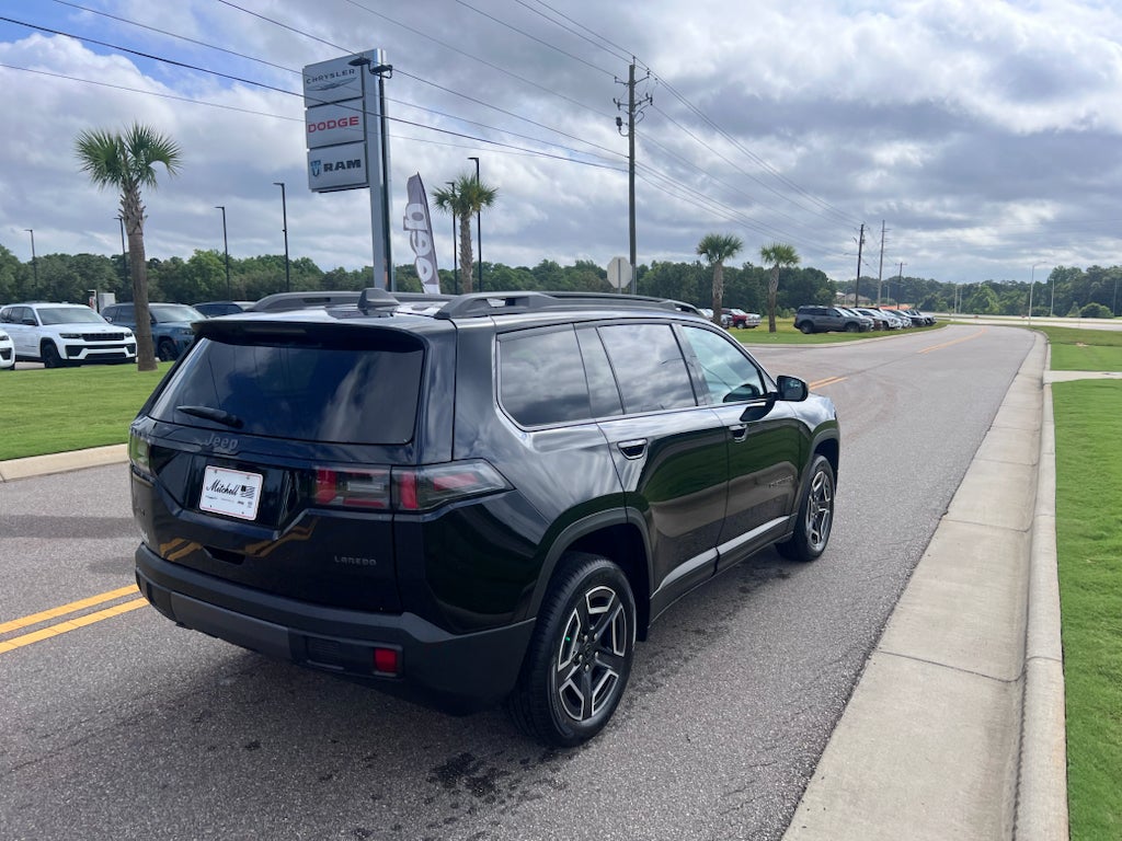 2026 Jeep Cherokee CHEROKEE LAREDO 4X4