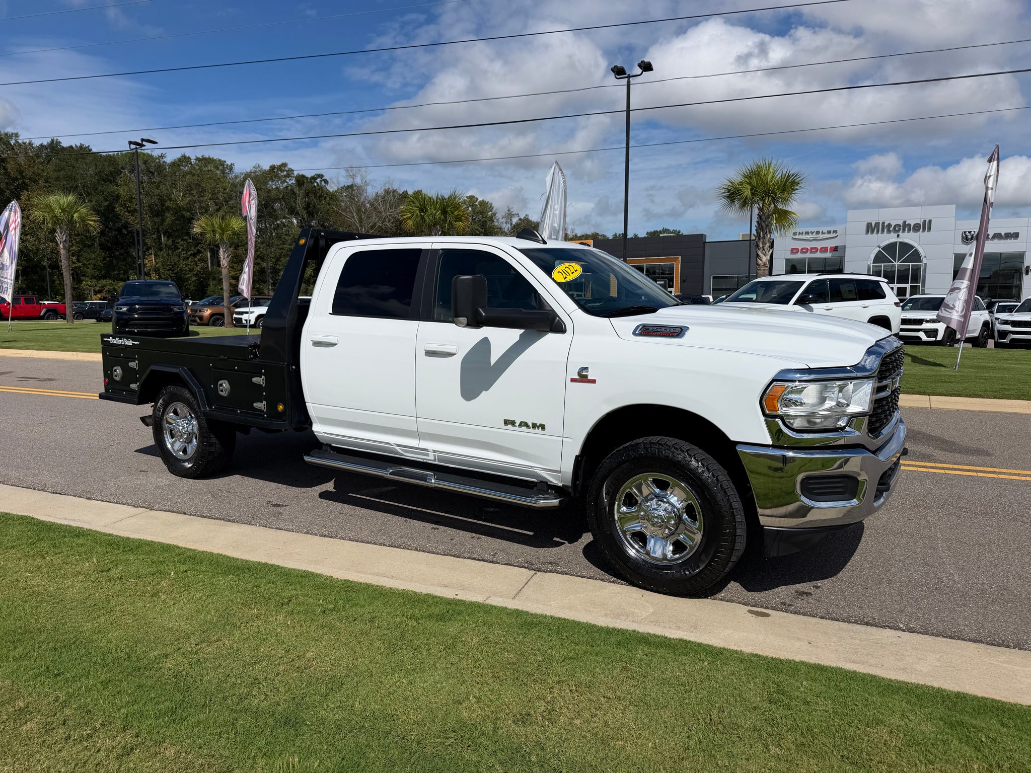 2022 RAM 3500 Big Horn Crew Cab 4x4 8' Box