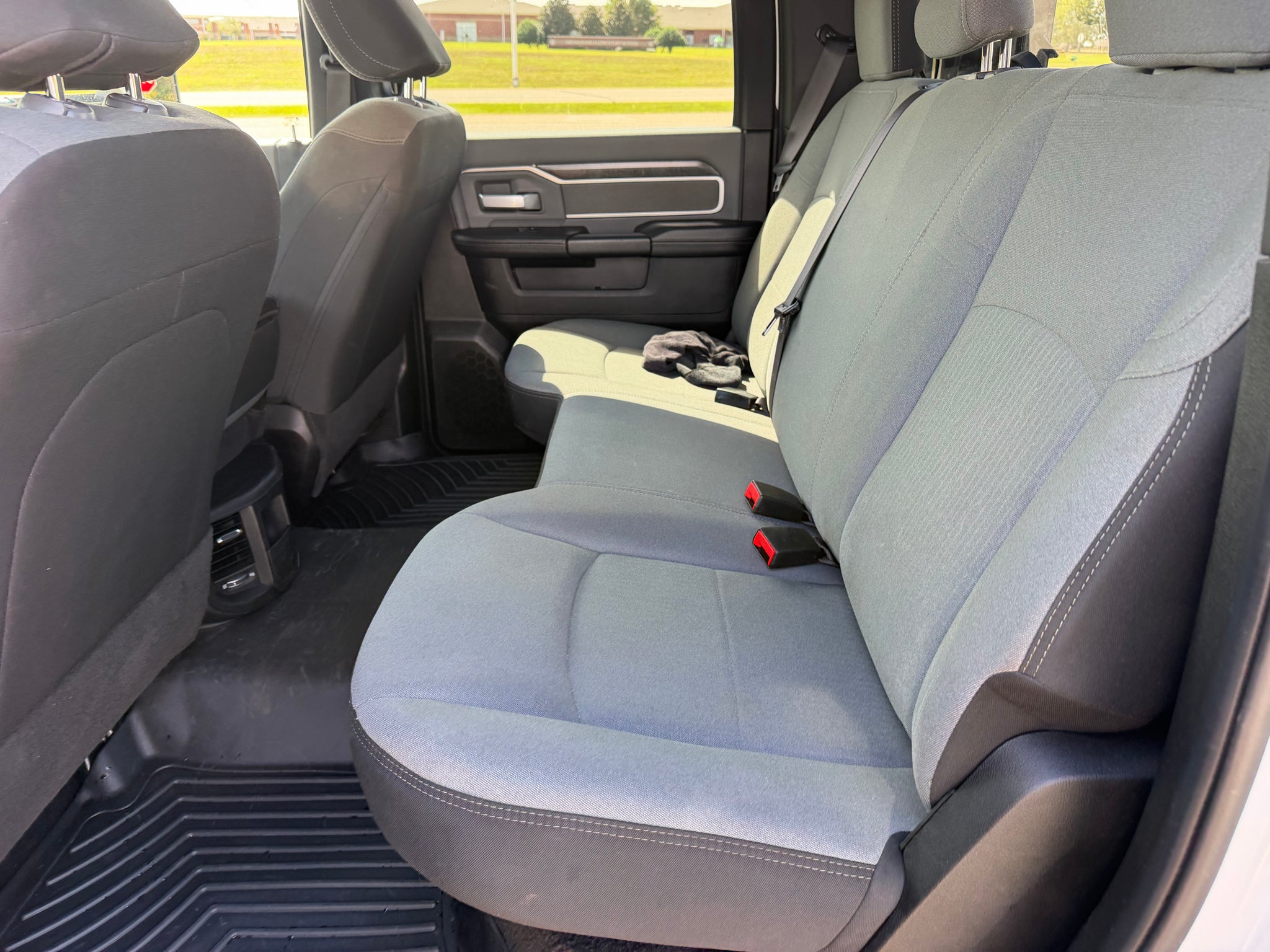 2022 RAM 3500 Big Horn Crew Cab 4x4 8' Box