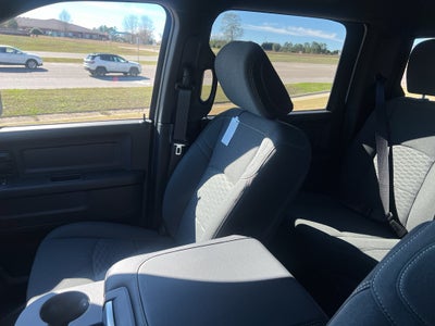 2026 RAM 2500 RAM 2500 BLACK EXPRESS CREW CAB 4X4 6'4' BOX