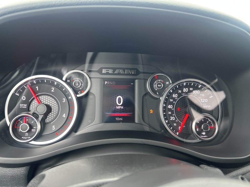 2026 RAM 2500 RAM 2500 BLACK EXPRESS CREW CAB 4X4 6'4' BOX