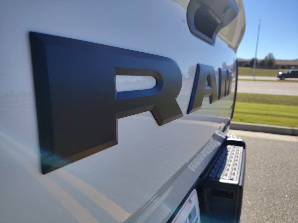 2026 RAM 2500 RAM 2500 TRADESMAN CREW CAB 4X4 6'4' BOX