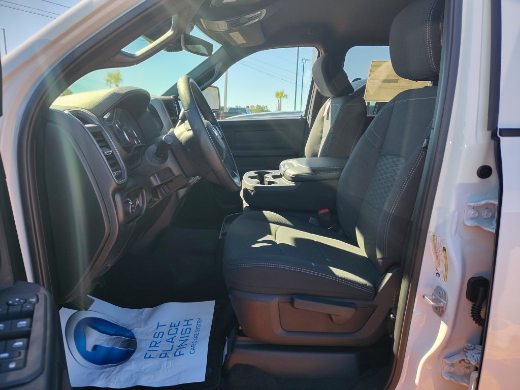 2026 RAM 2500 RAM 2500 TRADESMAN CREW CAB 4X4 6'4' BOX