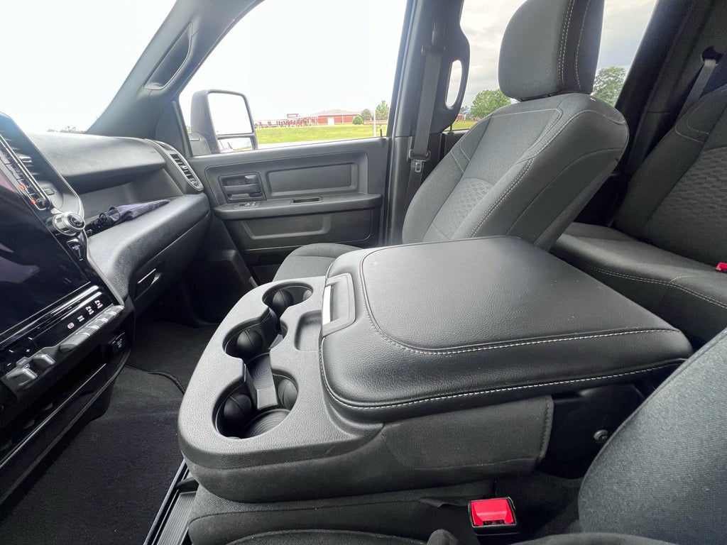 2025 RAM 2500 Tradesman Crew Cab 4x4 6'4' Box