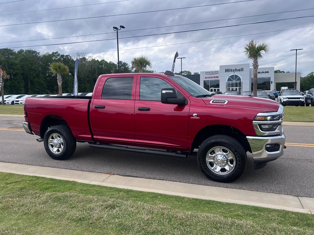 2025 RAM 2500 Tradesman Crew Cab 4x4 6'4' Box