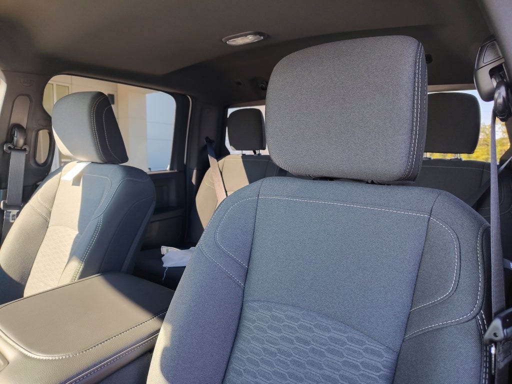 2026 RAM 2500 RAM 2500 TRADESMAN CREW CAB 4X4 6'4' BOX