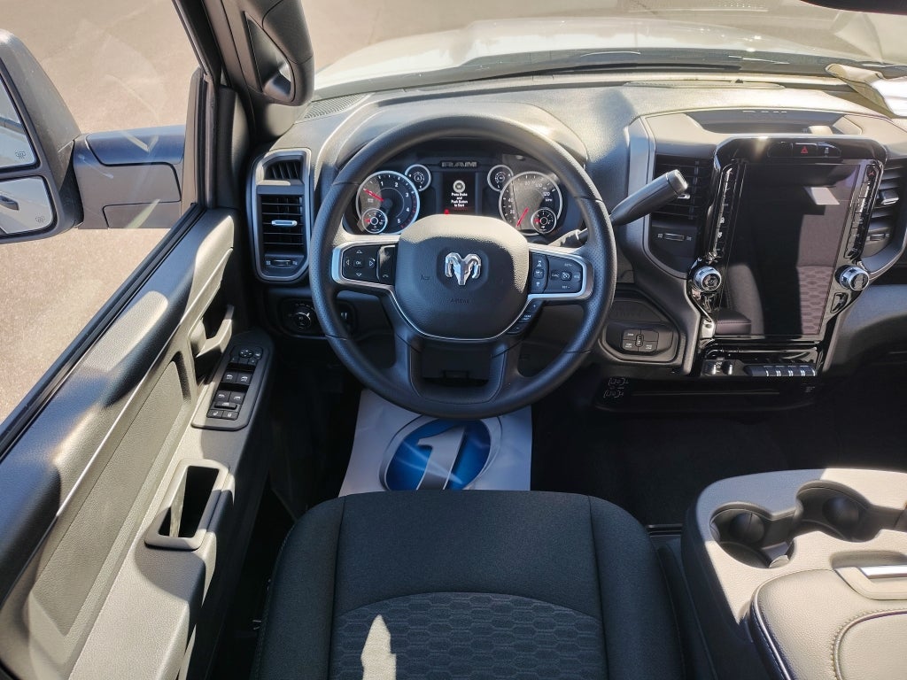 2026 RAM 2500 RAM 2500 TRADESMAN CREW CAB 4X4 6'4' BOX