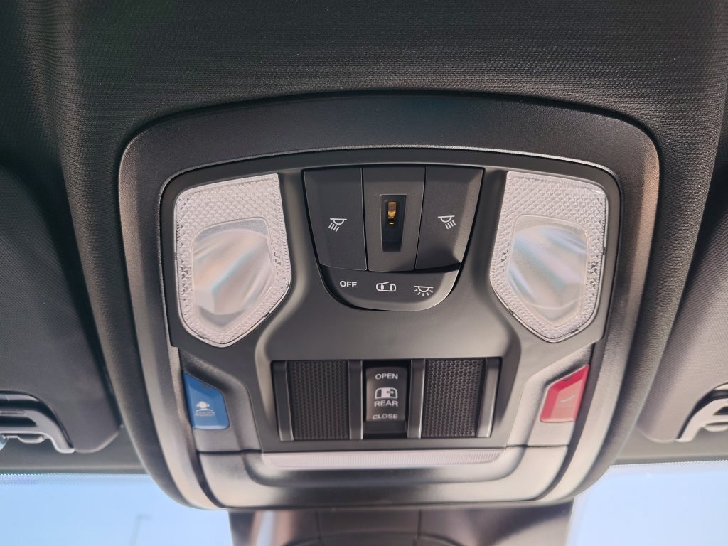 2026 RAM 2500 RAM 2500 TRADESMAN CREW CAB 4X4 6'4' BOX