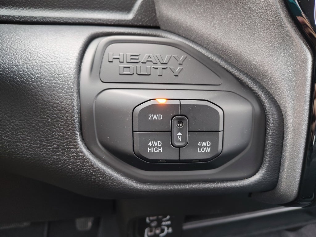 2026 RAM 2500 RAM 2500 TRADESMAN CREW CAB 4X4 6'4' BOX