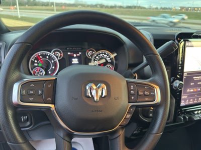 2026 RAM 2500 RAM 2500 BLACK EXPRESS CREW CAB 4X4 6'4' BOX