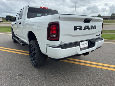2026 RAM 2500 RAM 2500 BLACK EXPRESS CREW CAB 4X4 6'4' BOX