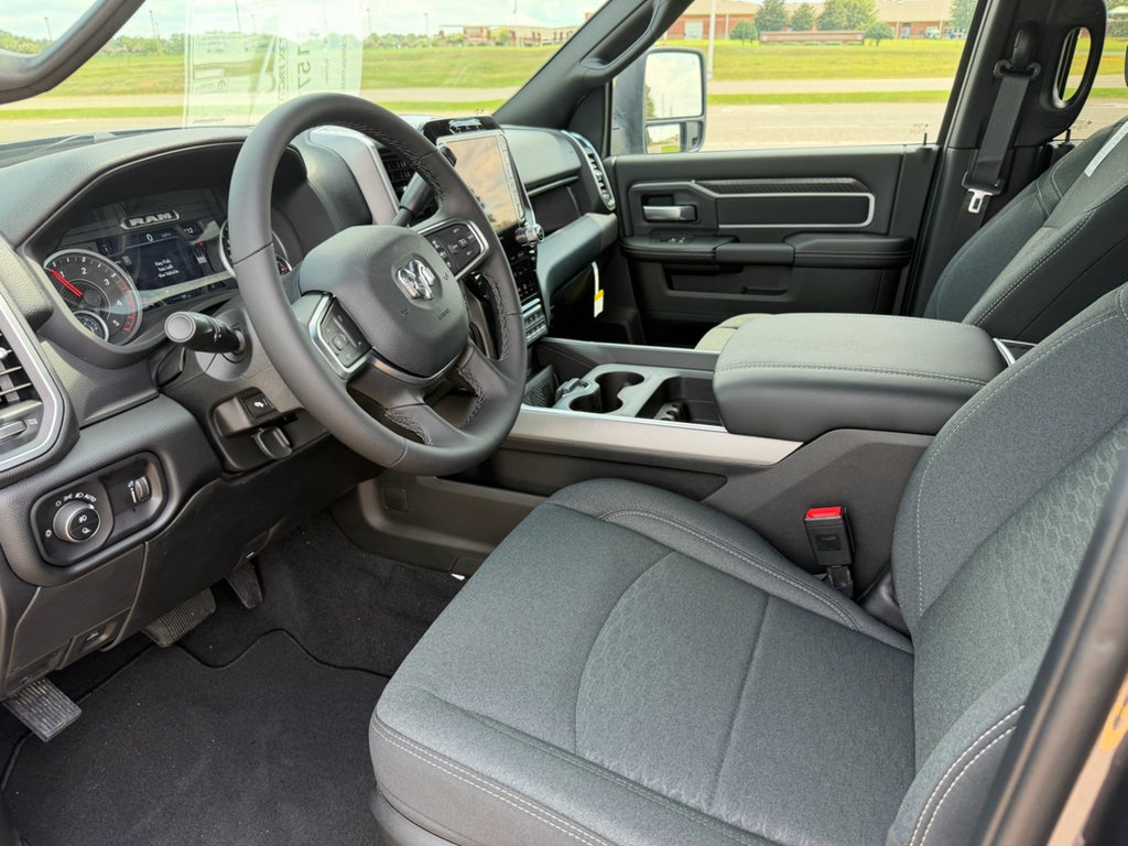 2026 RAM 2500 Big Horn Crew Cab 4x4 6'4' Box