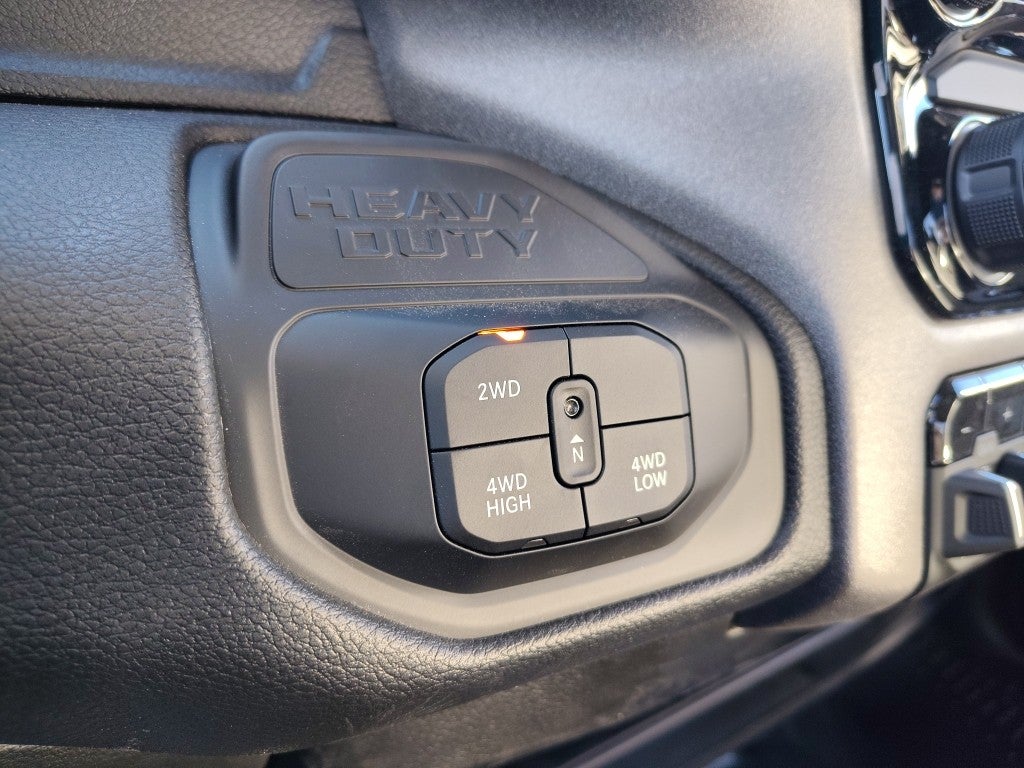 2026 RAM 2500 RAM 2500 TRADESMAN CREW CAB 4X4 8' BOX