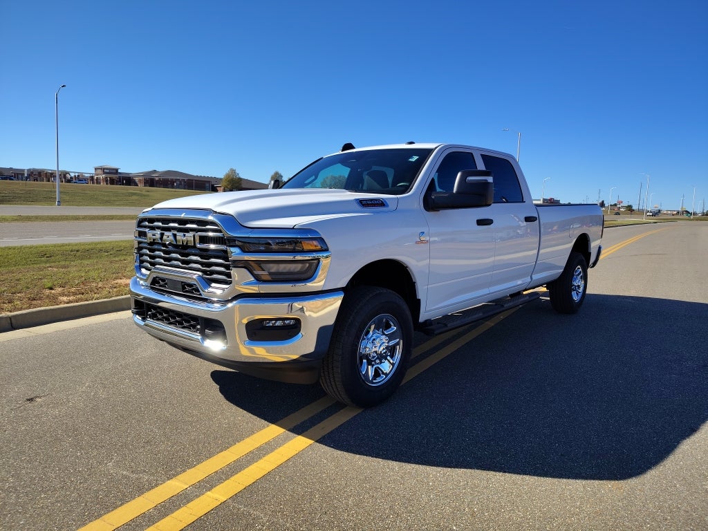 2026 RAM 2500 RAM 2500 TRADESMAN CREW CAB 4X4 8' BOX