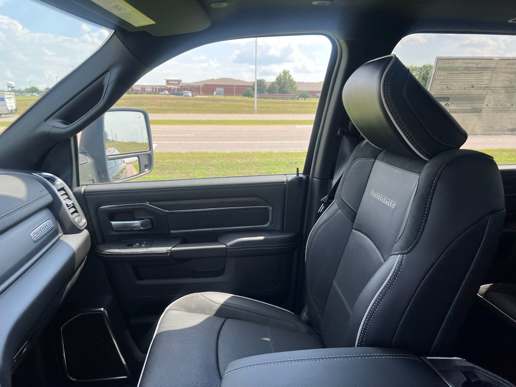 2026 RAM 2500 RAM 2500 LARAMIE MEGA CAB 4X4 6'4' BOX