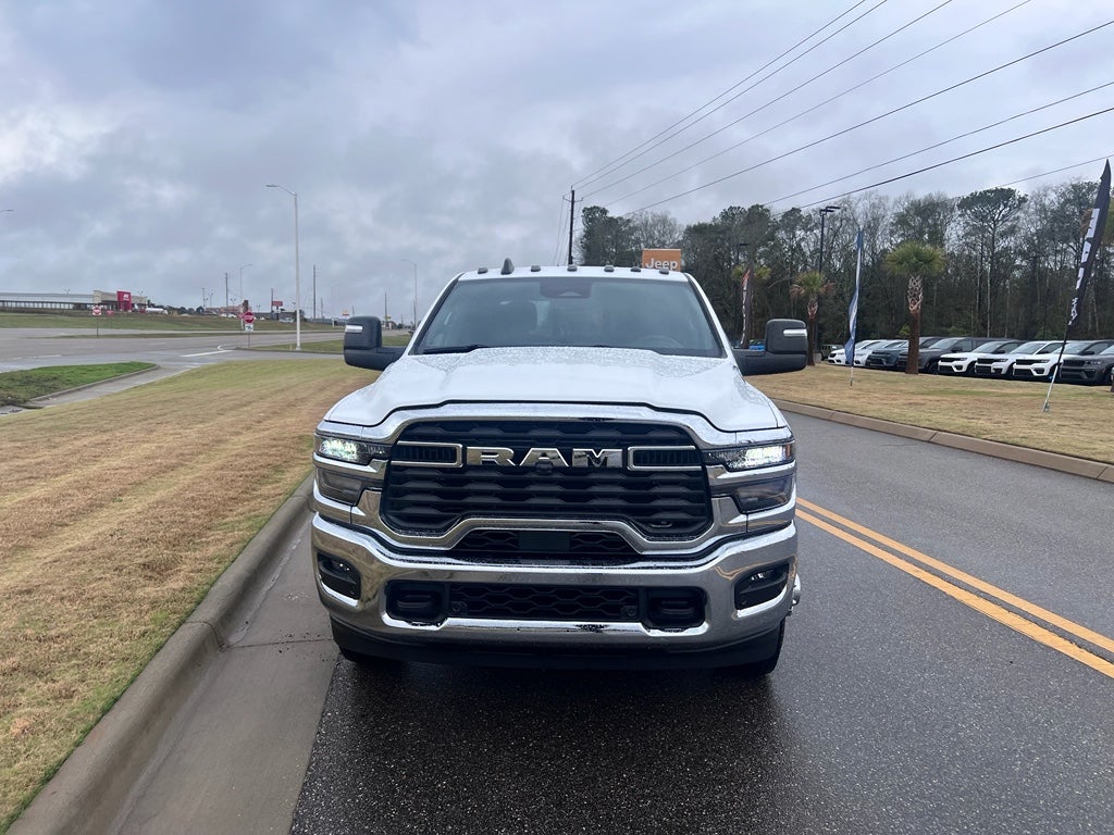 2026 RAM 3500 RAM 3500 TRADESMAN CREW CAB 4X4 8' BOX