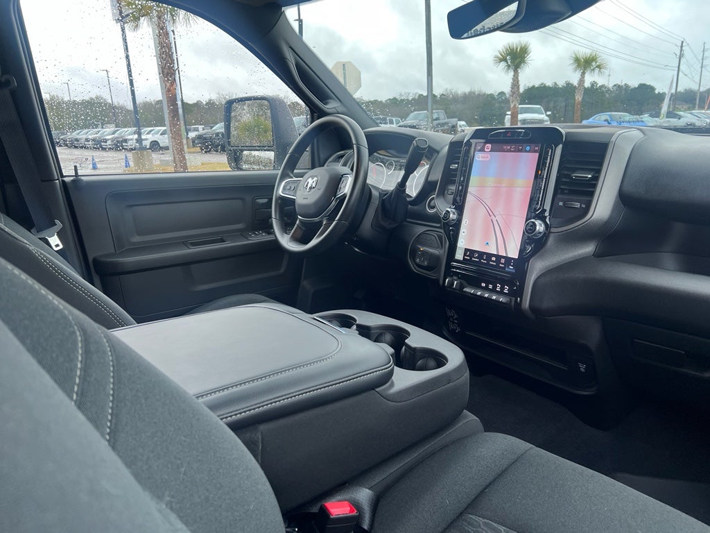 2026 RAM 3500 RAM 3500 TRADESMAN CREW CAB 4X4 8' BOX