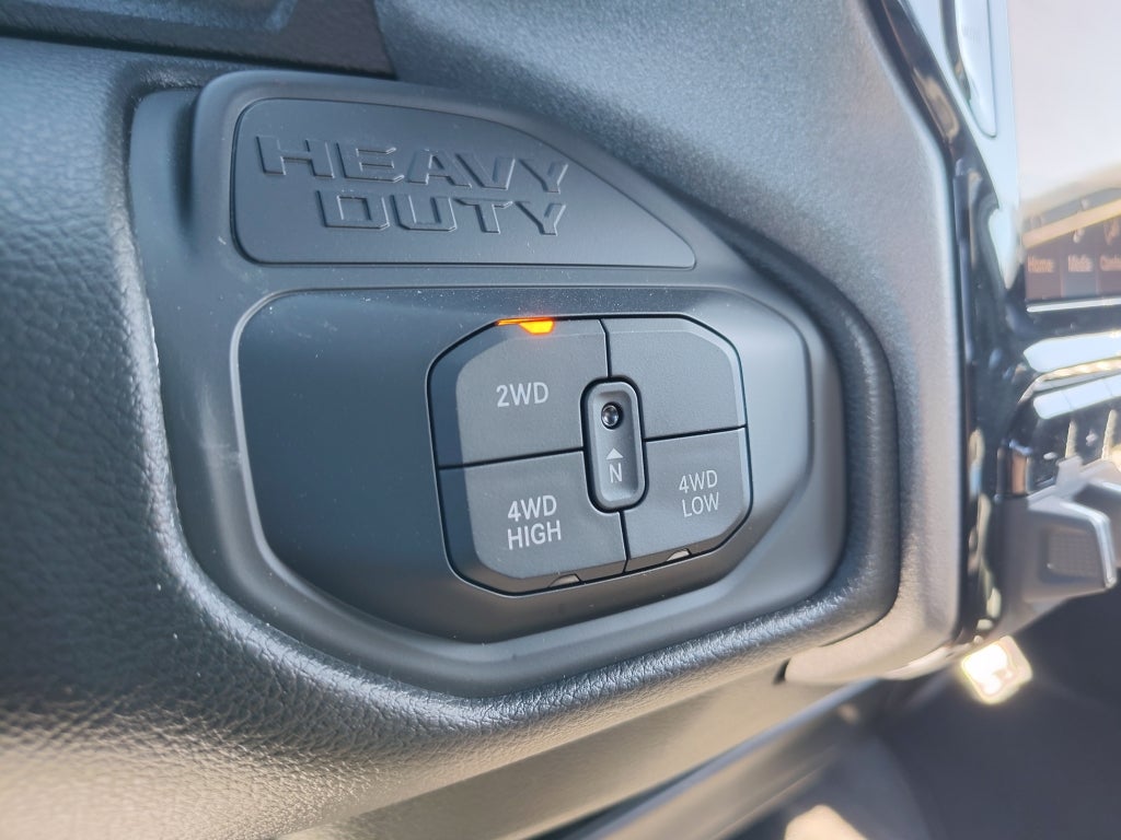 2026 RAM 3500 RAM 3500 TRADESMAN CREW CAB 4X4 8' BOX