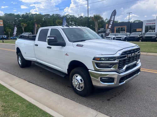 2026 RAM 3500 RAM 3500 TRADESMAN CREW CAB 4X4 8' BOX