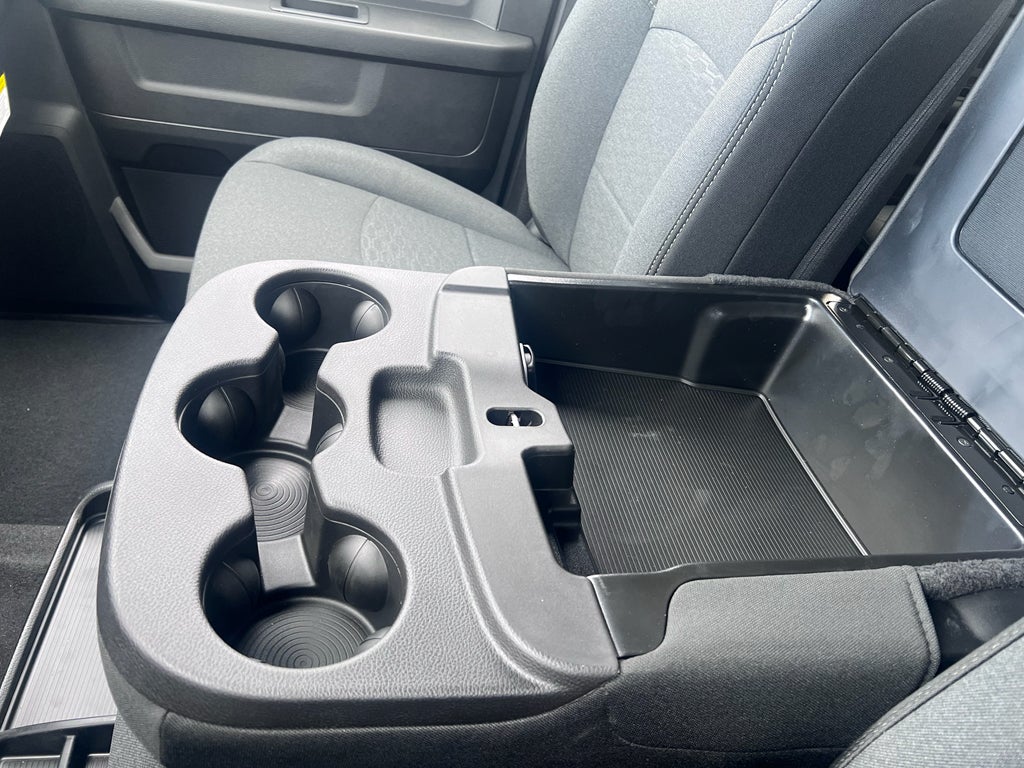 2026 RAM 3500 RAM 3500 TRADESMAN CREW CAB 4X4 8' BOX