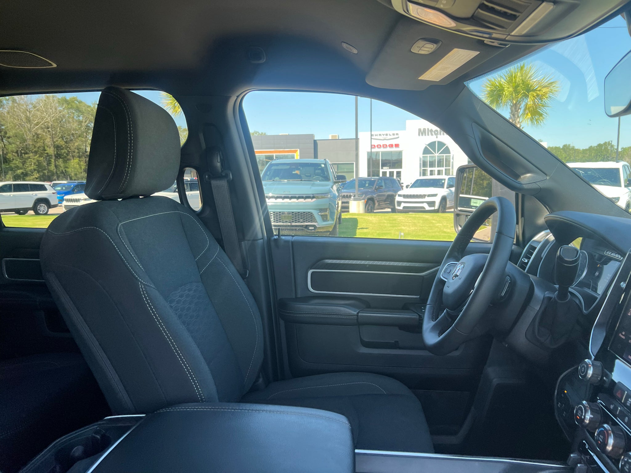 2025 RAM 3500 Big Horn Crew Cab 4x4 8' Box