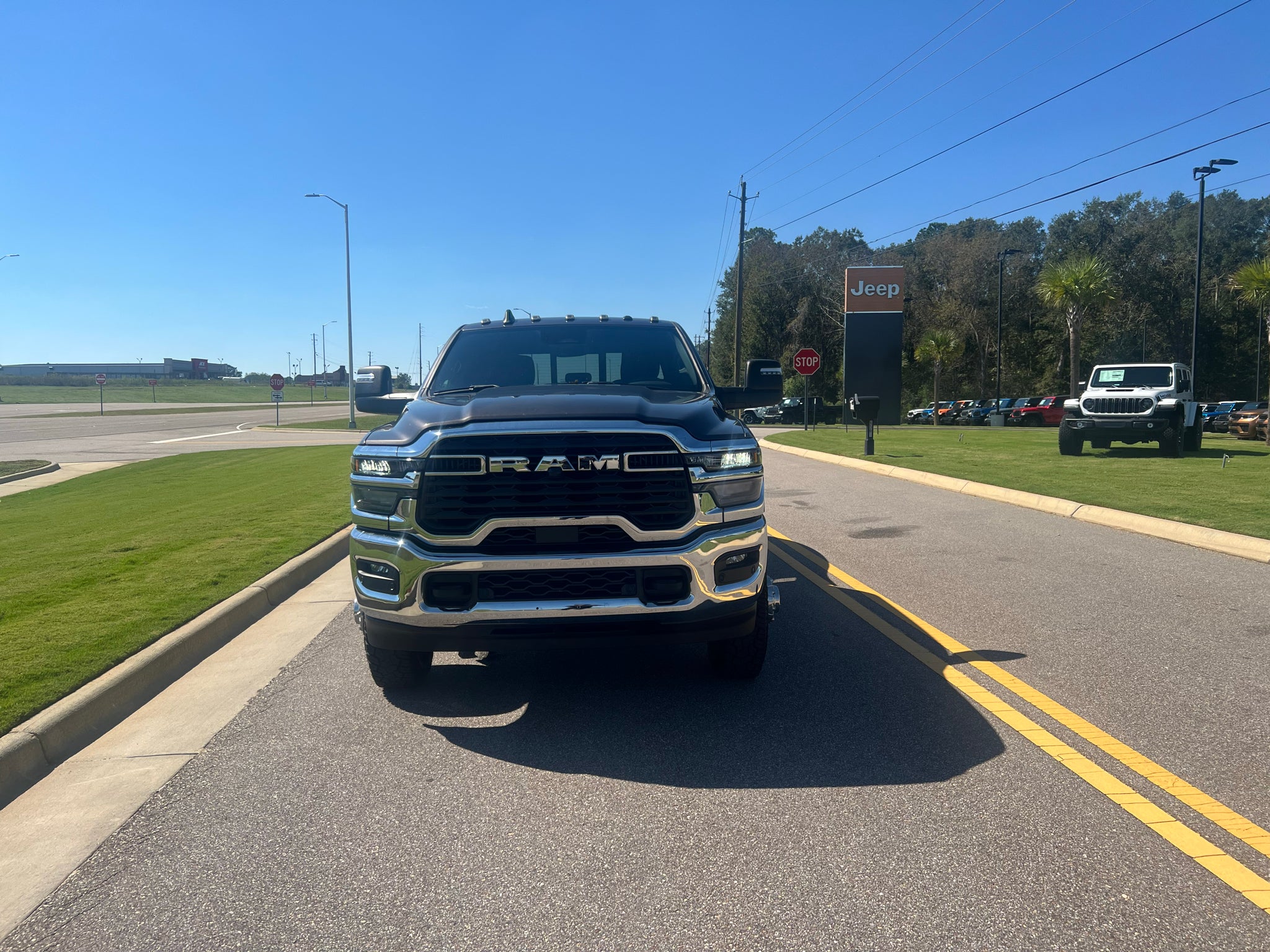 2025 RAM 3500 Big Horn Crew Cab 4x4 8' Box