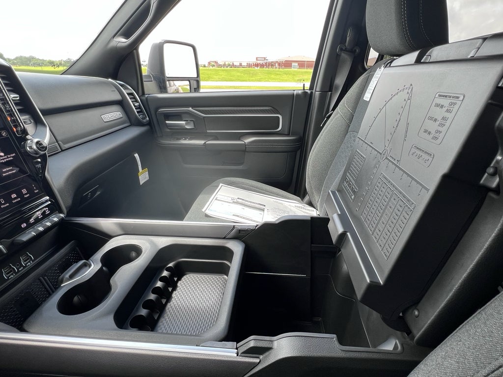 2026 RAM 3500 RAM 3500 BIG HORN CREW CAB 4X4 8' BOX