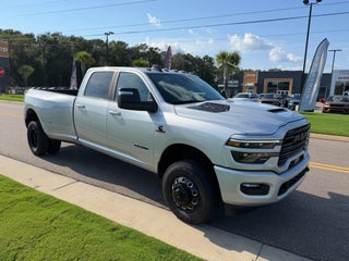 2026 RAM 3500 RAM 3500 LARAMIE CREW CAB 4X4 8' BOX