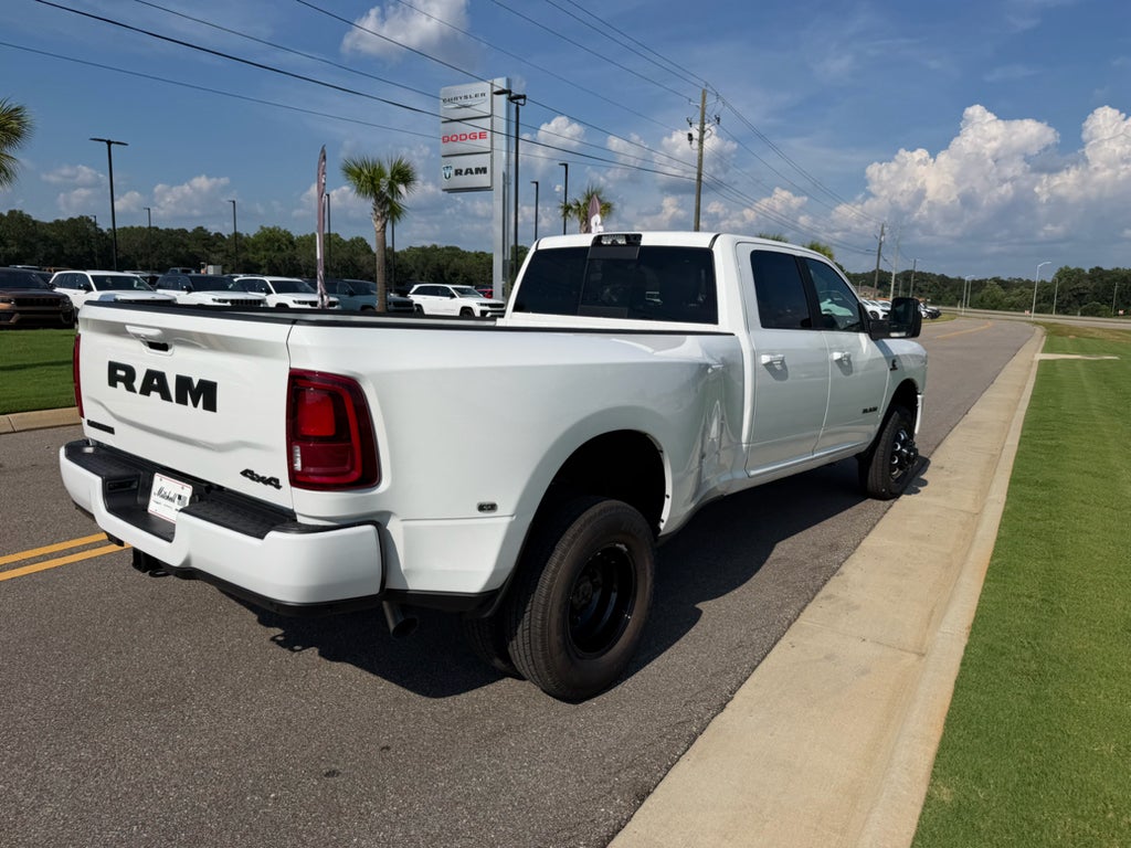 2026 RAM 3500 RAM 3500 LARAMIE CREW CAB 4X4 8' BOX