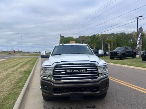 2024 RAM 3500 Limited Longhorn Crew Cab 4x4 8' Box