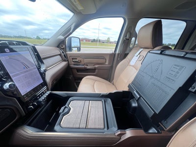 2024 RAM 3500 Limited Longhorn Crew Cab 4x4 8' Box