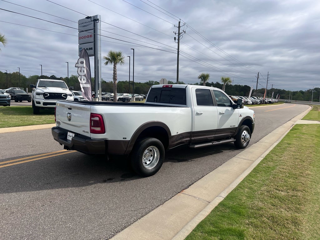 2024 RAM 3500 Limited Longhorn Crew Cab 4x4 8' Box