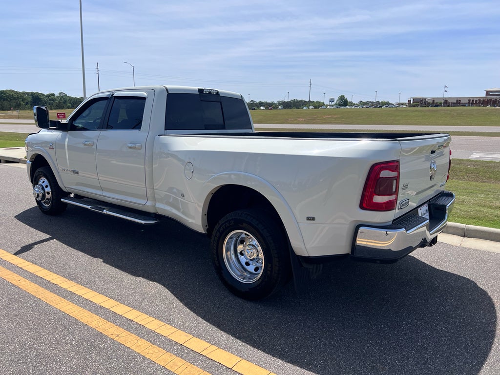 2019 RAM 3500 Longhorn Crew Cab 4x4 8' Box