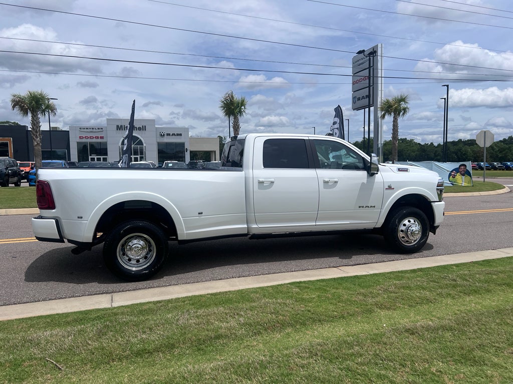 2026 RAM 3500 RAM 3500 LIMITED LONGHORN CREW CAB 4X4 8' BOX