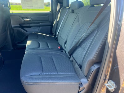 2026 RAM 1500 RAM 1500 EXPRESS CREW CAB 4X2 5'7' BOX