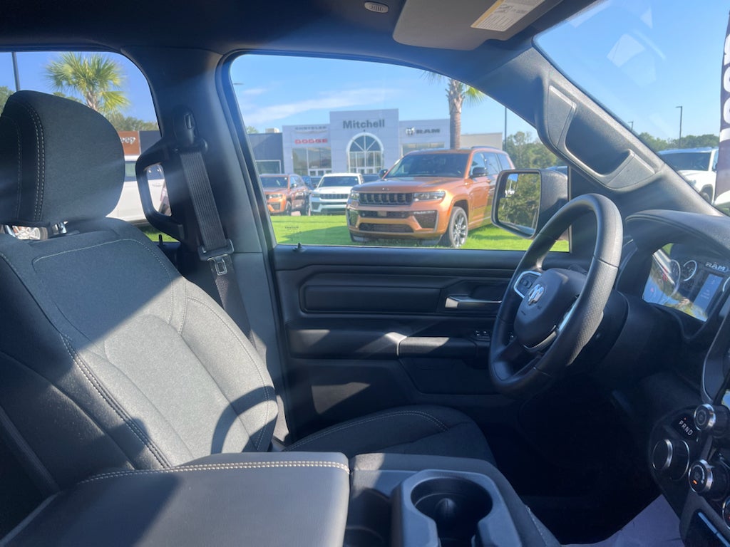 2026 RAM 1500 RAM 1500 EXPRESS CREW CAB 4X2 5'7' BOX