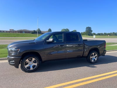 2026 RAM 1500 RAM 1500 EXPRESS CREW CAB 4X2 5'7' BOX
