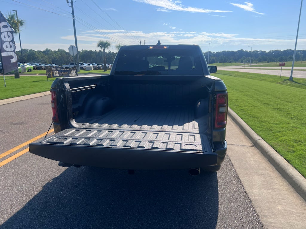 2026 RAM 1500 RAM 1500 EXPRESS CREW CAB 4X2 5'7' BOX