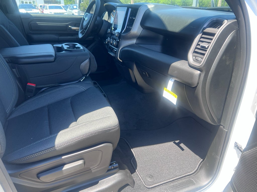 2026 RAM 1500 RAM 1500 EXPRESS CREW CAB 4X2 5'7' BOX