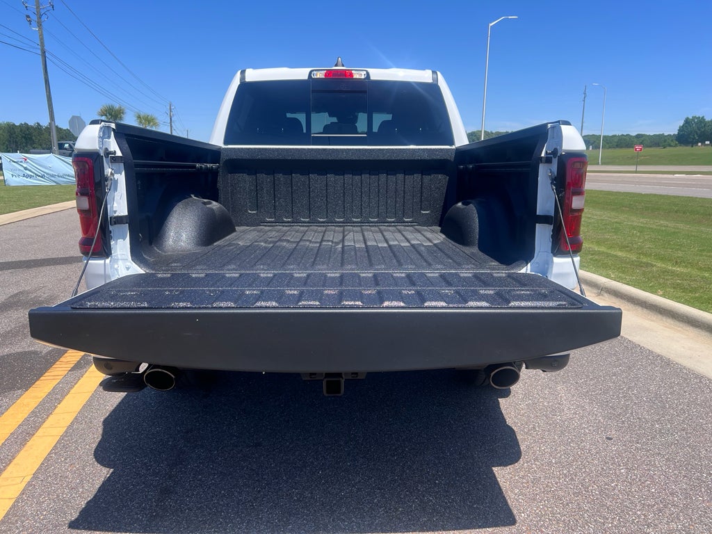 2026 RAM 1500 RAM 1500 EXPRESS CREW CAB 4X2 5'7' BOX