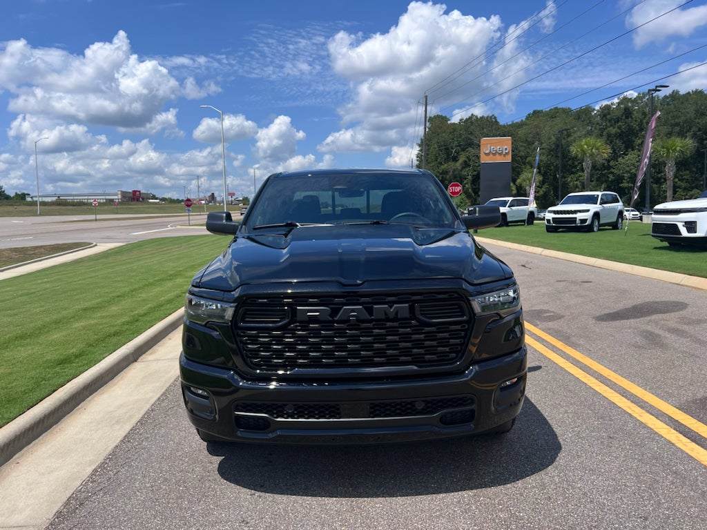 2026 RAM 1500 RAM 1500 EXPRESS CREW CAB 4X2 5'7' BOX