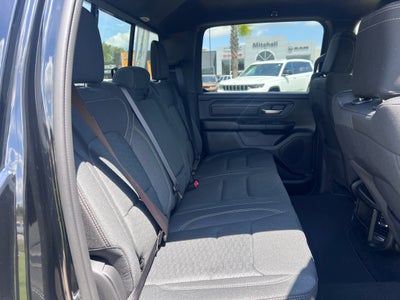 2026 RAM 1500 RAM 1500 EXPRESS CREW CAB 4X2 5'7' BOX