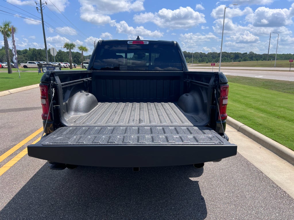 2026 RAM 1500 RAM 1500 EXPRESS CREW CAB 4X2 5'7' BOX