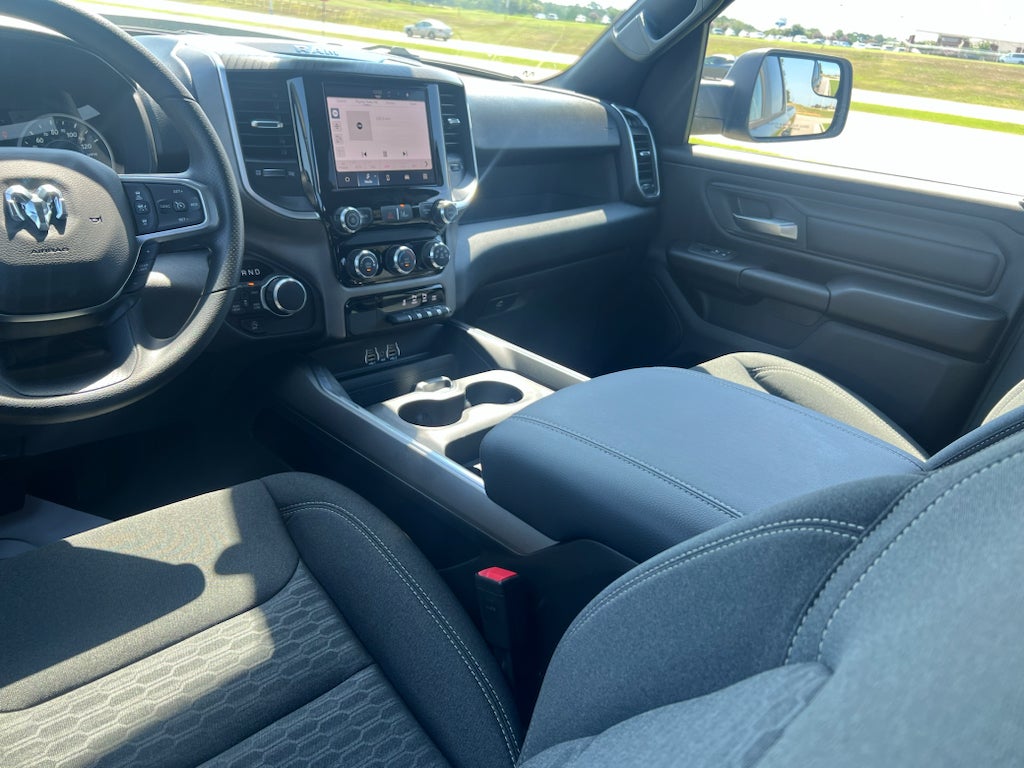 2026 RAM 1500 RAM 1500 EXPRESS CREW CAB 4X4 5'7' BOX