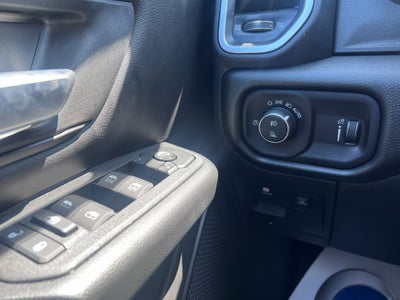 2026 RAM 1500 RAM 1500 EXPRESS CREW CAB 4X4 5'7' BOX