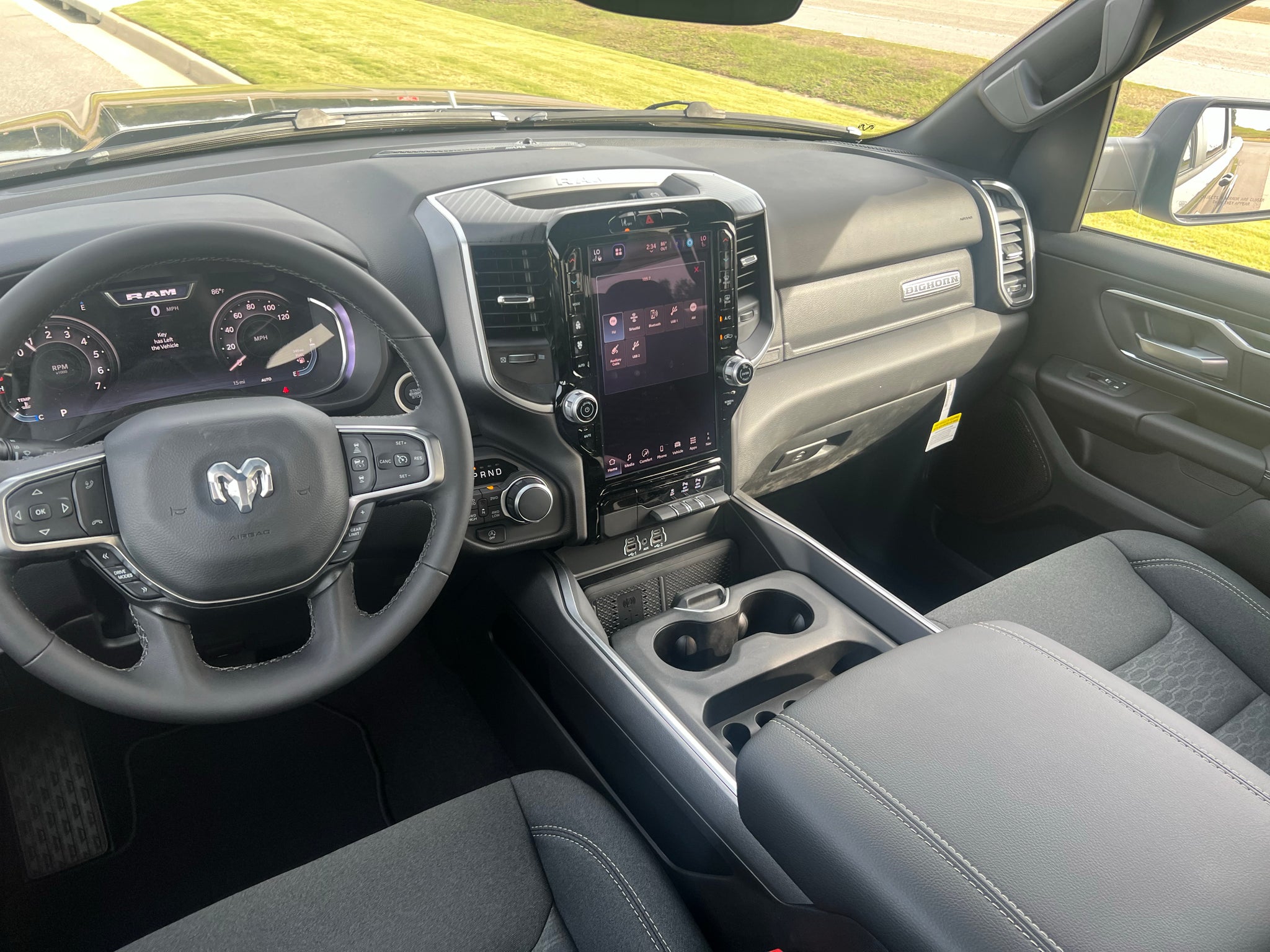2026 RAM 1500 RAM 1500 BIG HORN CREW CAB 4X4 5'7' BOX