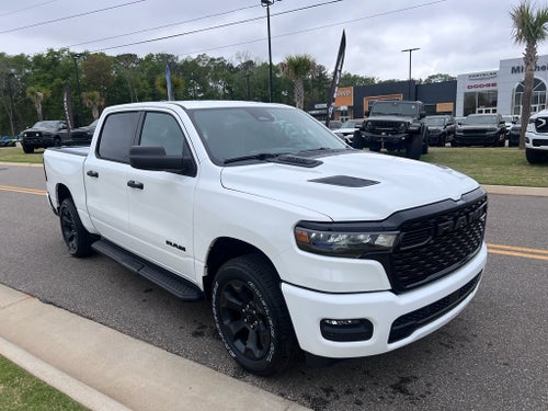 2026 RAM 1500 RAM 1500 EXPRESS CREW CAB 4X4 5'7' BOX